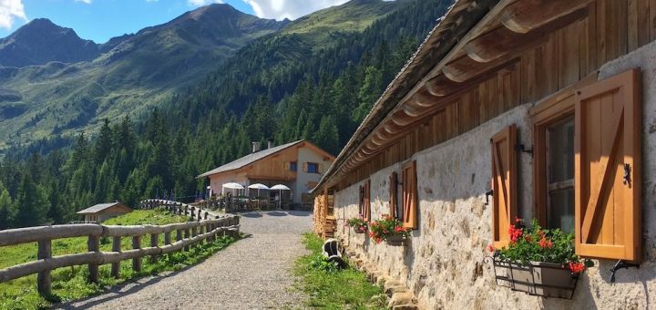 giro delle 3 malghe-malga di revò